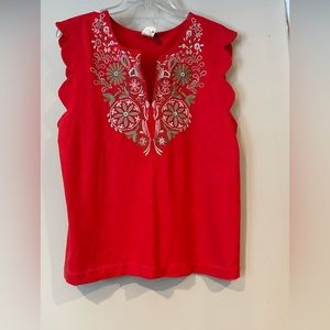 Anthropologie Akemi + Kin Red Binah Scalloped Shell Red Top. EUC